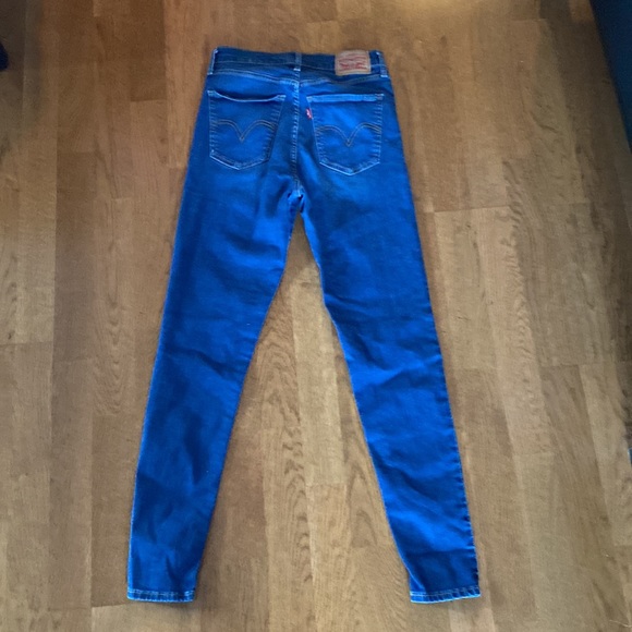 Levi’s ’ Mile High Super Skinny Jeans NWOT never worn - Picture 4 of 8